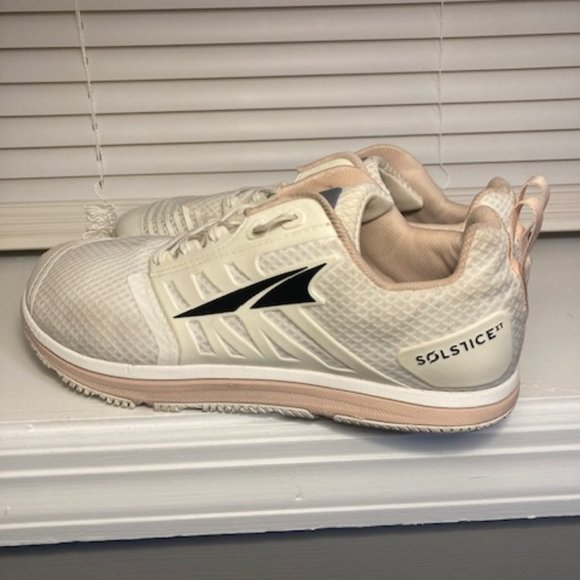 Altra Shoes Altra Womens Solstice Xt 2 White Pink Size 85 Athletic Running Shoe Poshmark